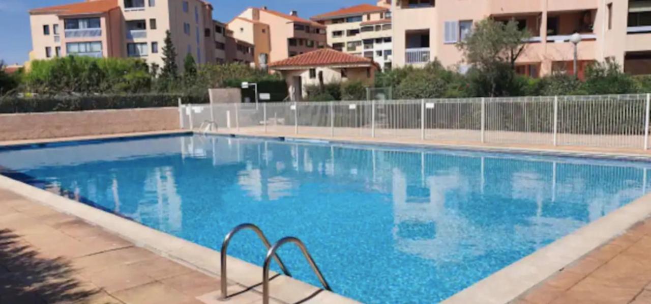 Ferienwohnung Hypercenter 27 M With Wifi And Shared Pool Fréjus Exterior foto